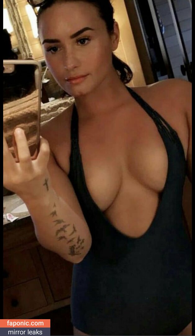Demi Lovato, ddlovato, https:, tonia_williams Alastonvuodot OnlyFans Kuva #10