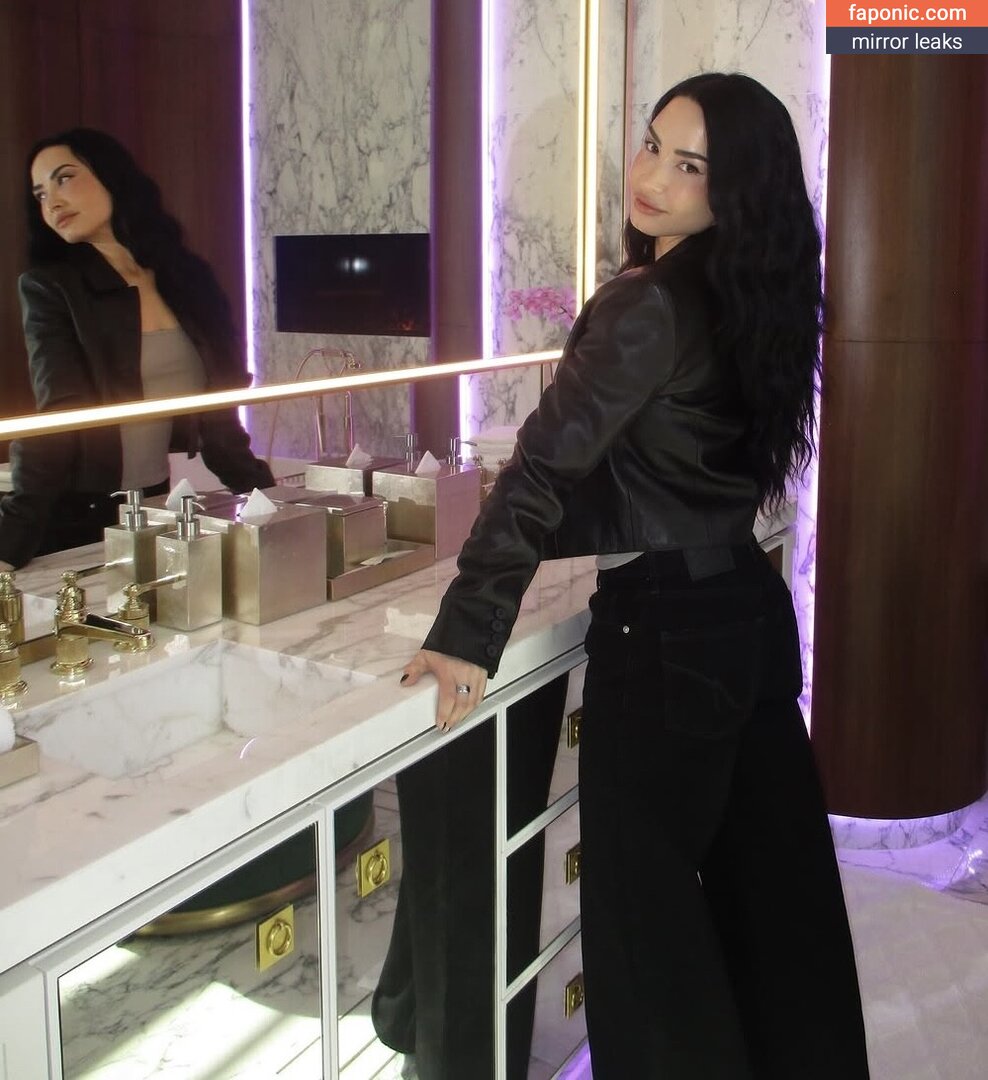 Demi Lovato, ddlovato, https:, tonia_williams Alastonvuodot OnlyFans Kuva #1111