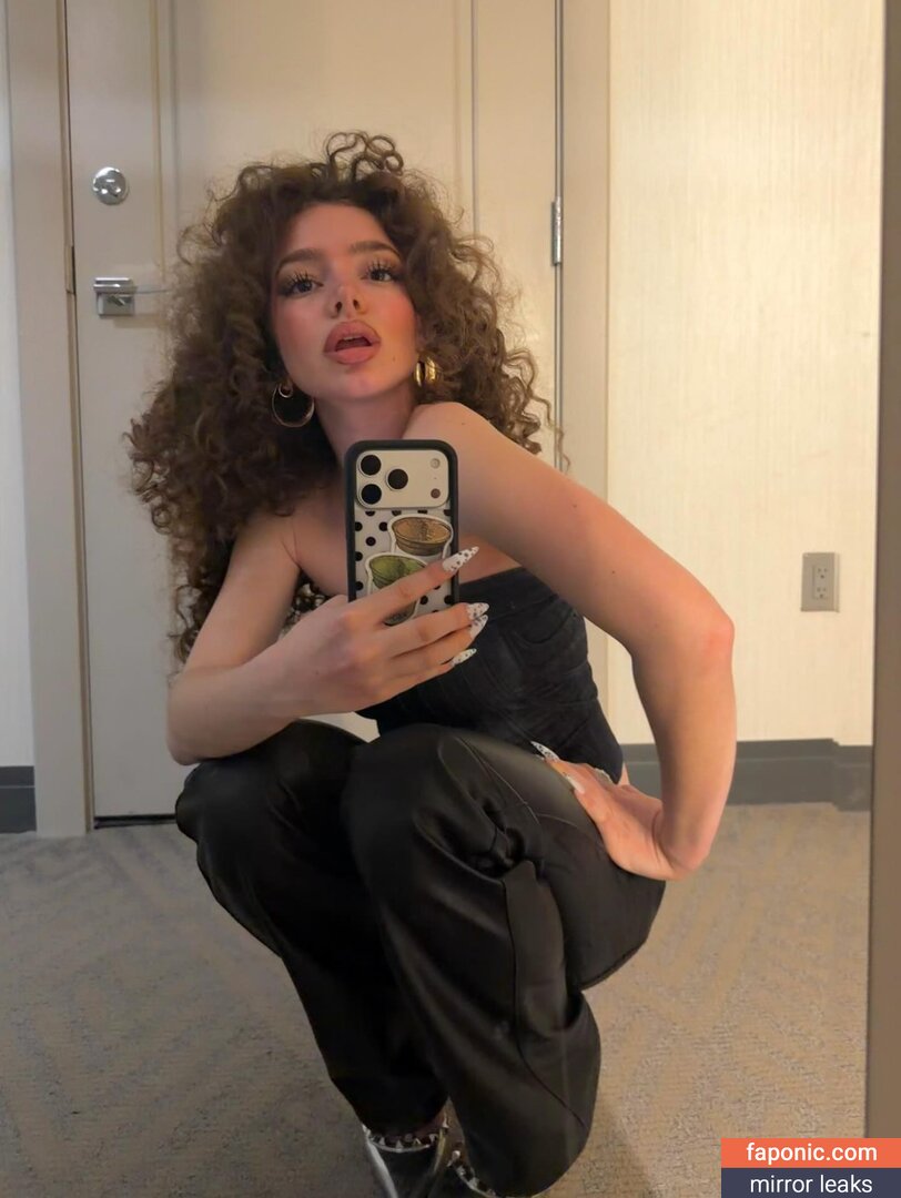 Demitra Kalogeras, demitrakalogeras, kalogerasisters Alastonvuodot OnlyFans Kuva #140