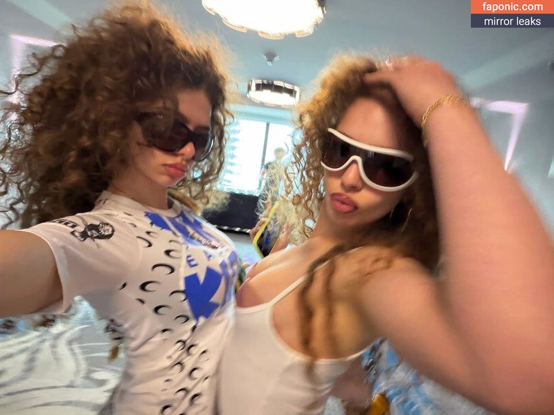 Demitra Kalogeras, demitrakalogeras, kalogerasisters Alastonvuodot OnlyFans Kuva #162