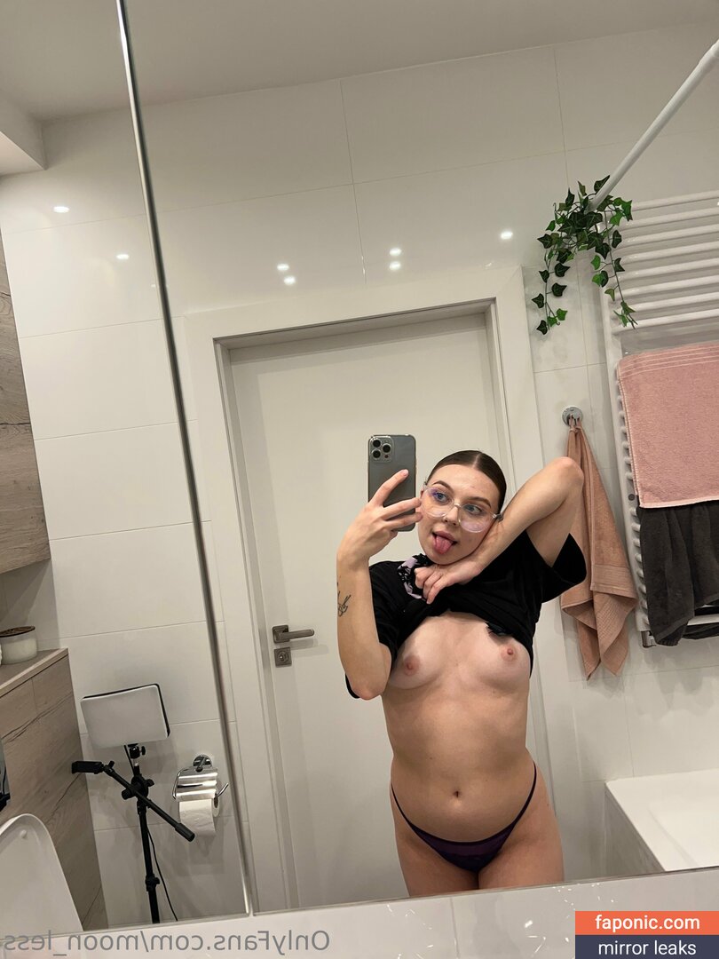 Kleo, moon_less Alastonvuodot OnlyFans Kuva #110