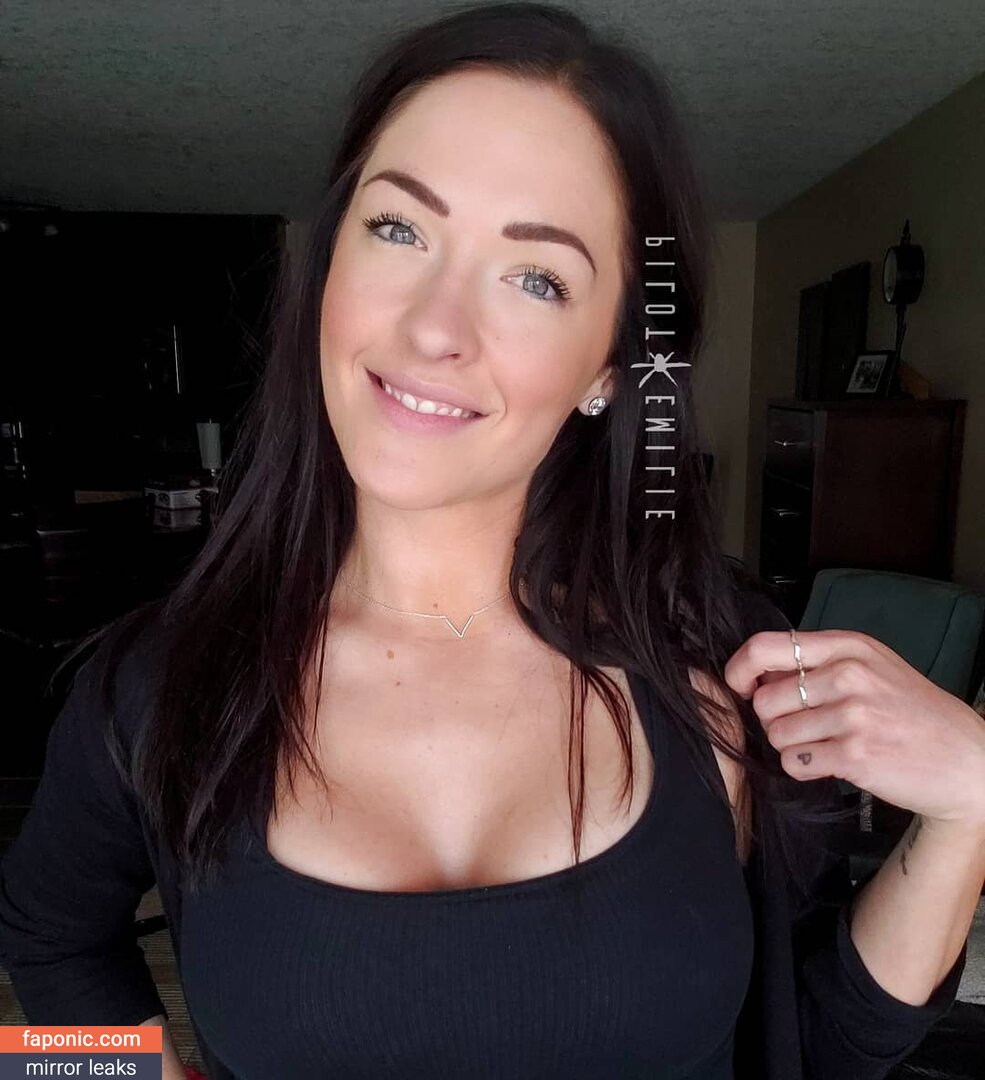 https:, iampilotemilie, pilotemilie Alastonvuodot  Kuva #6