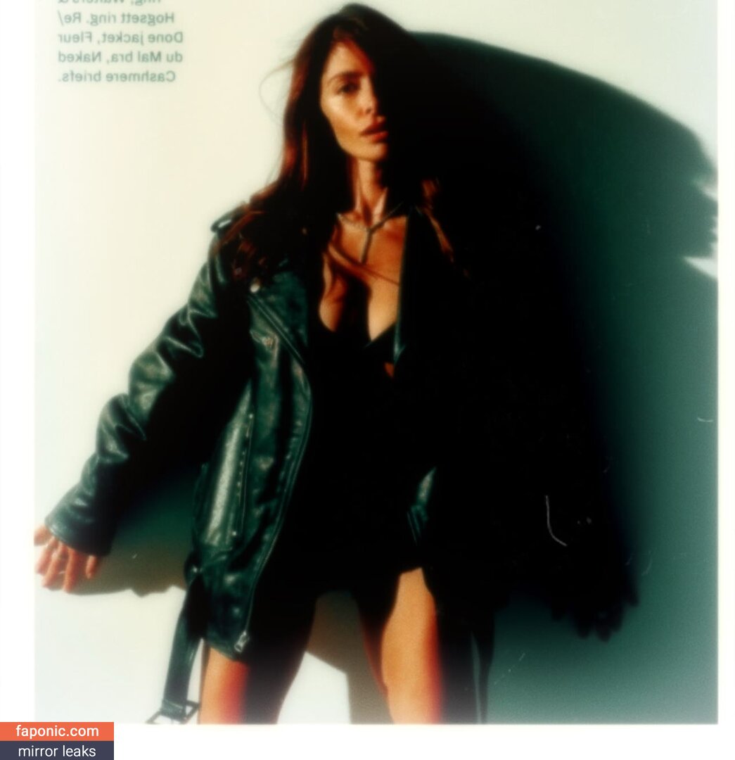Sarah Shahi, sarahshahi Alastonvuodot  Kuva #57