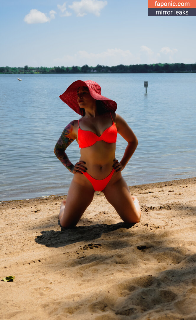 SunfyreTV, https: Alastonvuodot OnlyFans/Patreon Kuva #446