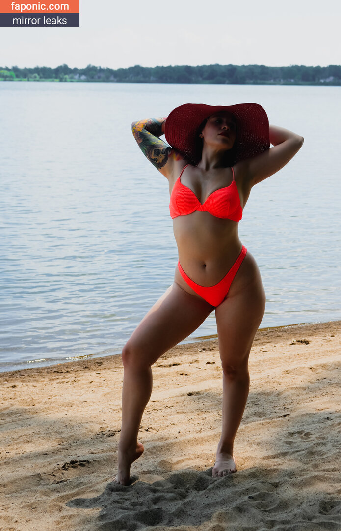 SunfyreTV, https: Alastonvuodot OnlyFans/Patreon Kuva #450
