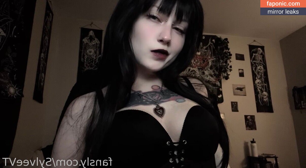 Sylvee, SylveeVT, ashhbearr_, onlyfans Alastonvuodot OnlyFans Kuva #7