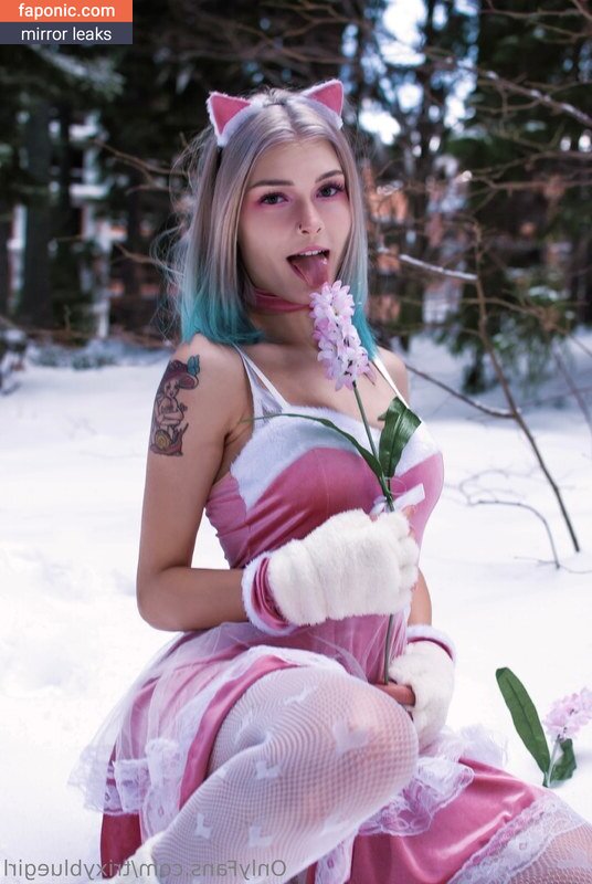 Trixy Blue, trixyblue, trixybluegirl Alastonvuodot OnlyFans Kuva #19