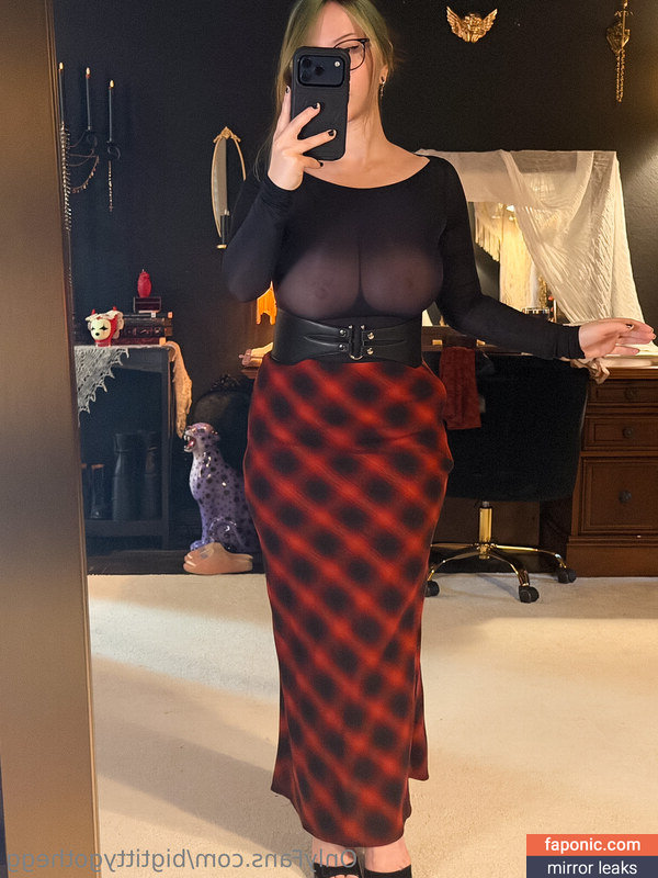 Bigtittygothegg, goth.egg, goth__egg, https: Alastonvuodot OnlyFans Kuva #119
