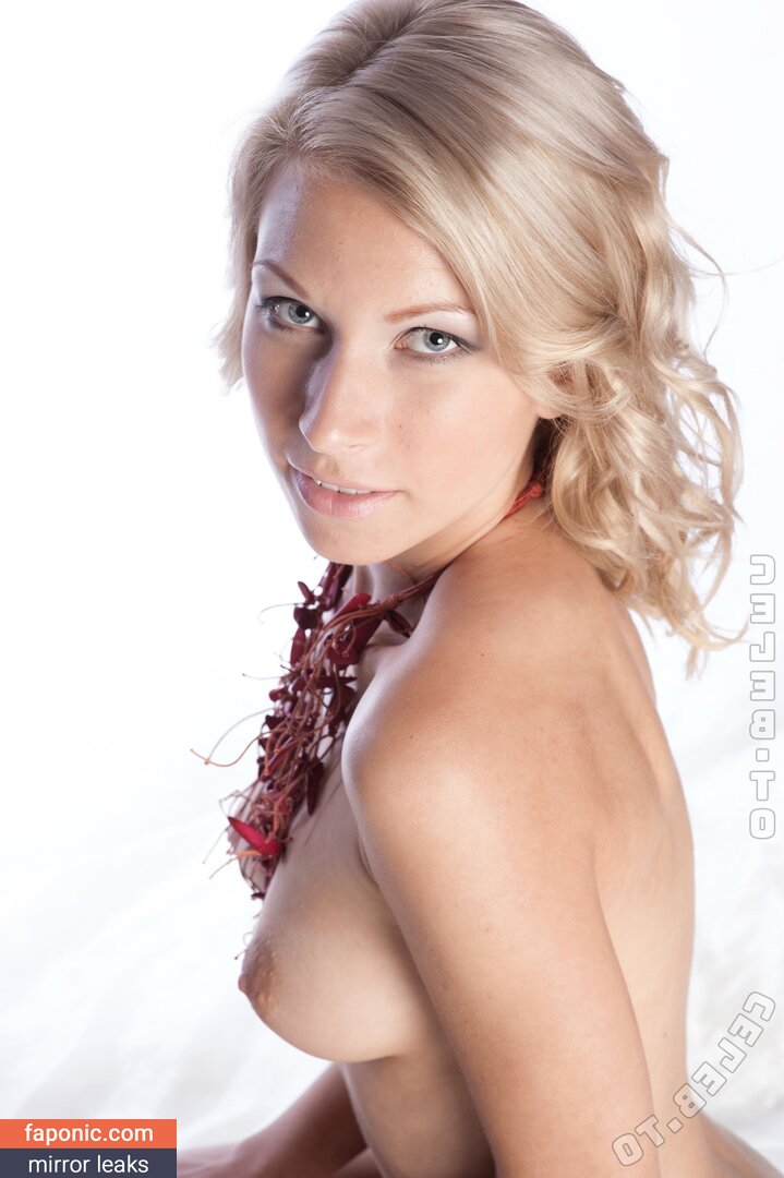 FemJoy, femjoymag, https: Alastonvuodot  Kuva #94