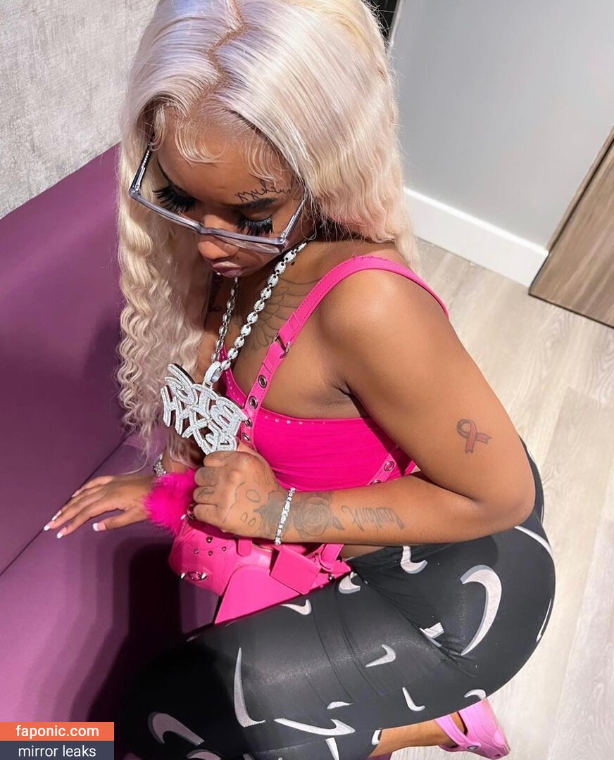 Sexxy Red, sexyred_mc, sexyyred Alastonvuodot OnlyFans Kuva #26