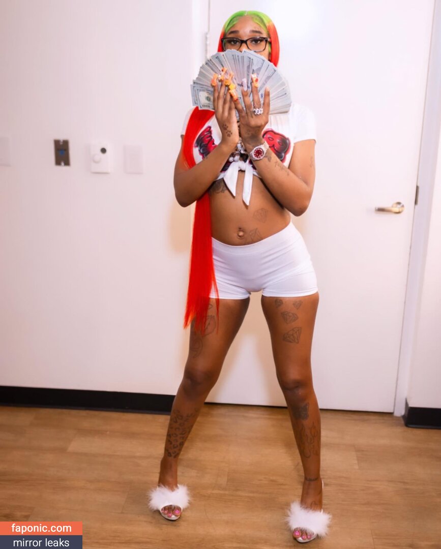 Sexxy Red, sexyred_mc, sexyyred Alastonvuodot OnlyFans Kuva #31