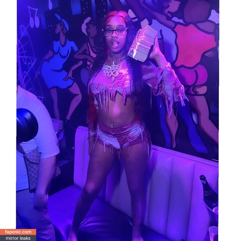 Sexxy Red, sexyred_mc, sexyyred Alastonvuodot OnlyFans Kuva #52