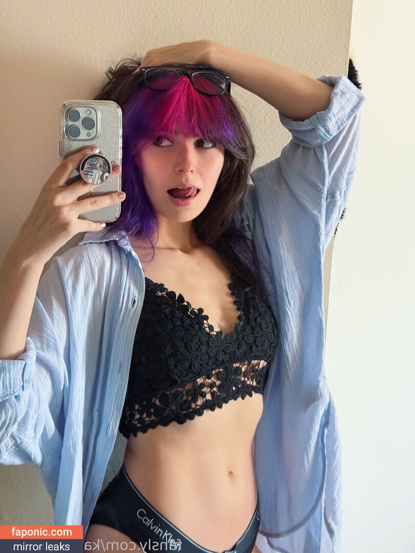Kaitlin Witcher, kaitlinwitcher, piddleass Alastonvuodot OnlyFans Kuva #1015