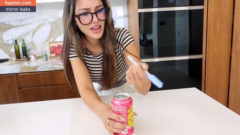 SSSniperWolf Alastonvuodot OnlyFans Kuva #57
