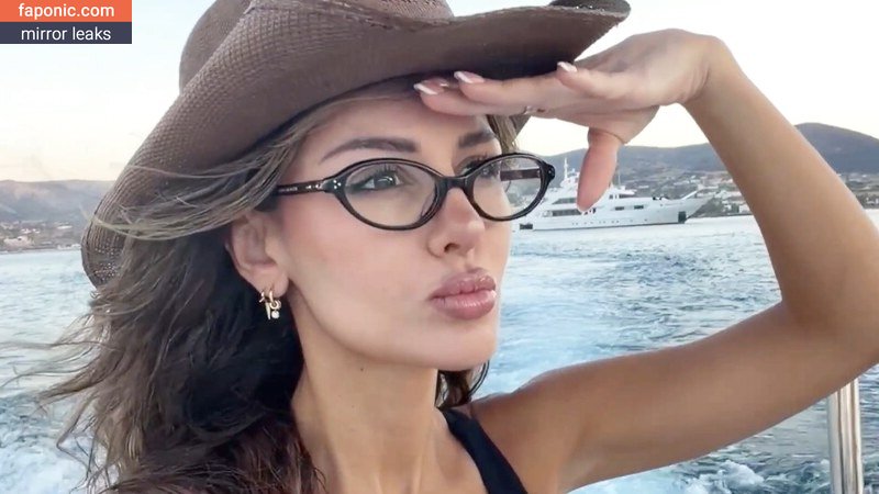 SSSniperWolf Alastonvuodot OnlyFans Kuva #73