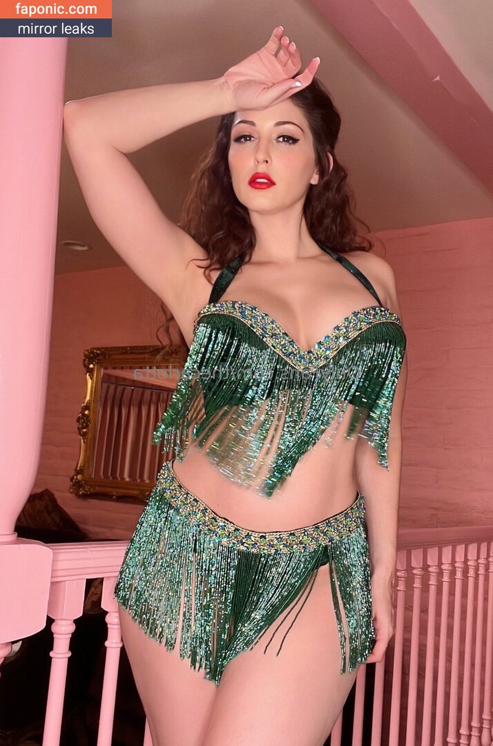Carlotta Champagne, carlottachampagne, https:, thecarlotta Alastonvuodot OnlyFans Kuva #368