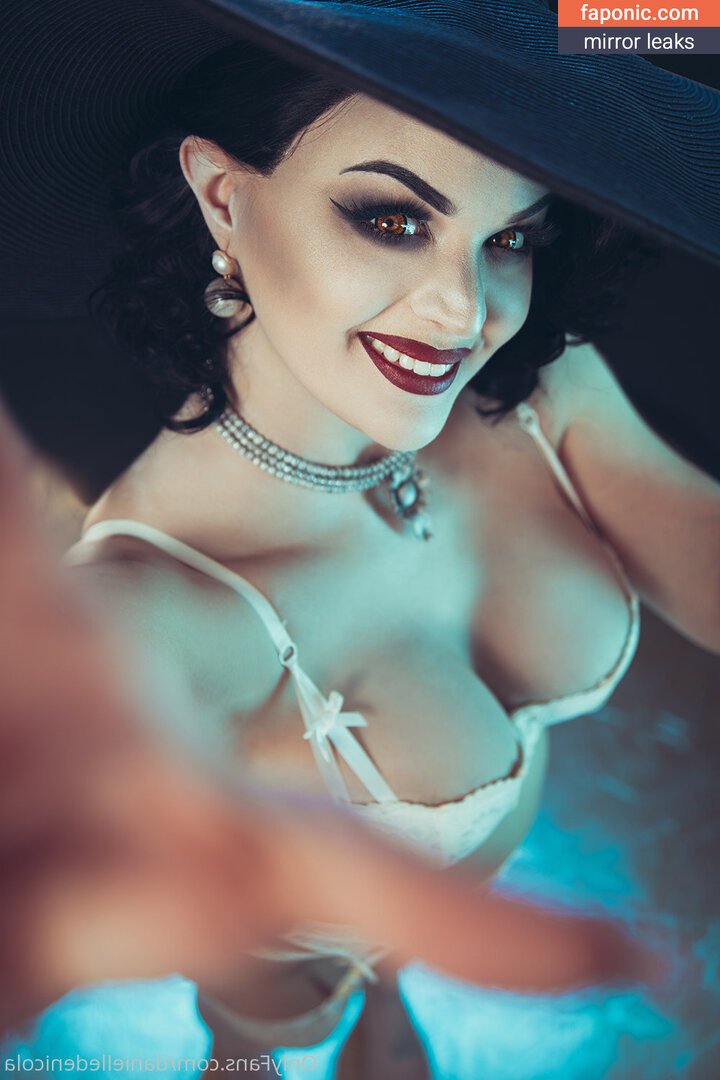 Danielle Denicola, danielledenicola, danielledenicolaofficial, danielledenicolavip, daniellednicola, https: Alastonvuodot OnlyFans/Patreon Kuva #73