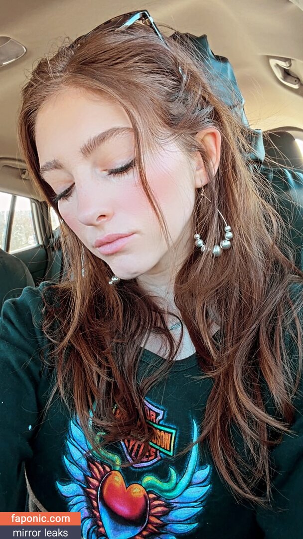 Willow Shields, willowshields Alastonvuodot OnlyFans Kuva #124