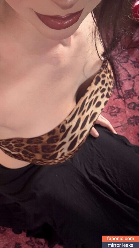 LITTLELIV, Liv Littlelivbug, littlelivbug Alastonvuodot OnlyFans Kuva #12