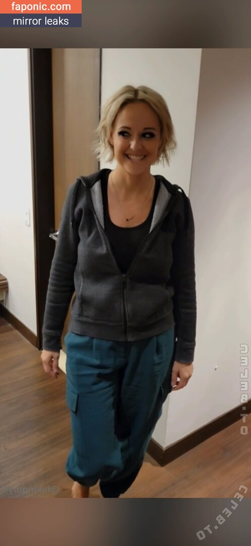 Hiking Mylf, theoldtravellady, thetravellady Alastonvuodot OnlyFans Kuva #45