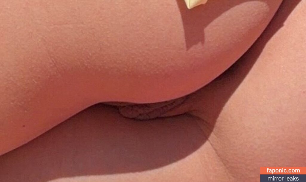 HaeSicks, Shaelynnjade, biancasotelo14 Alastonvuodot OnlyFans Kuva #537