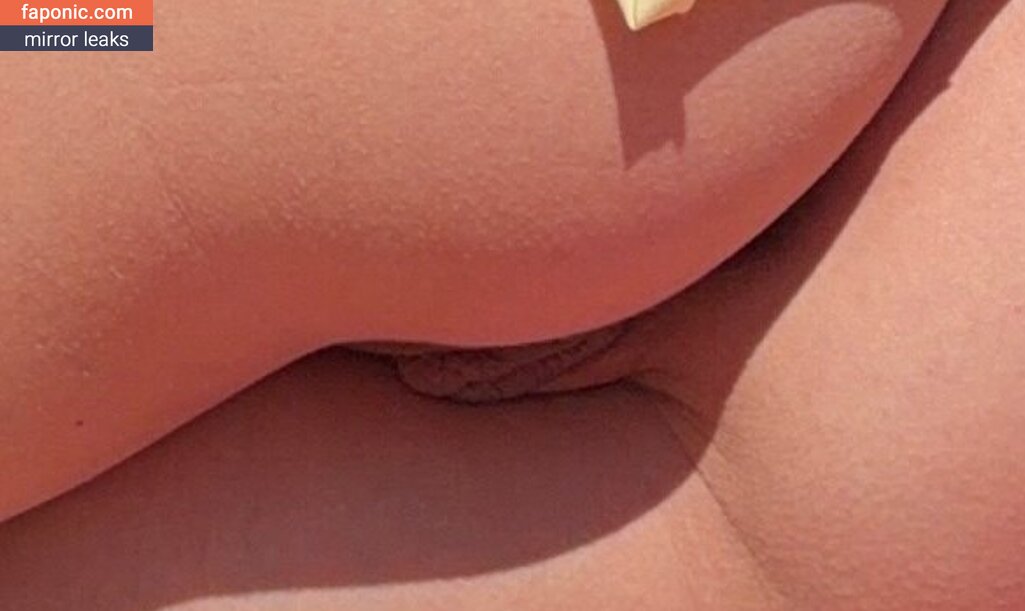 HaeSicks, Shaelynnjade, biancasotelo14 Alastonvuodot OnlyFans Kuva #540