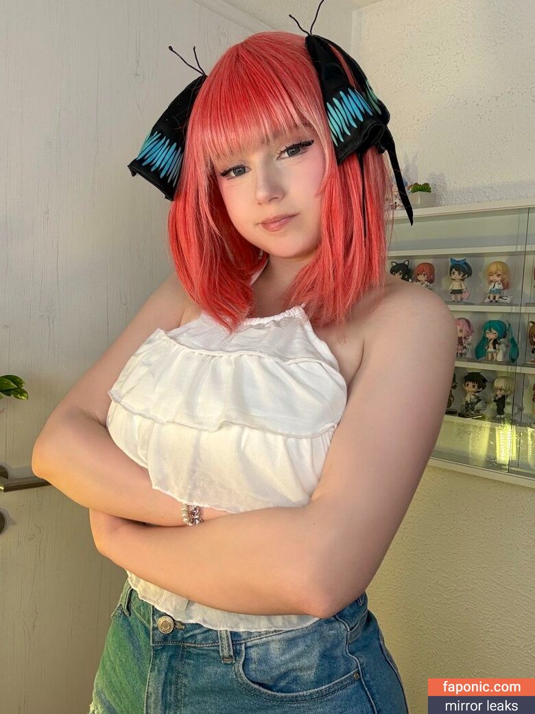 Upminaa, https: Alastonvuodot  Kuva #192