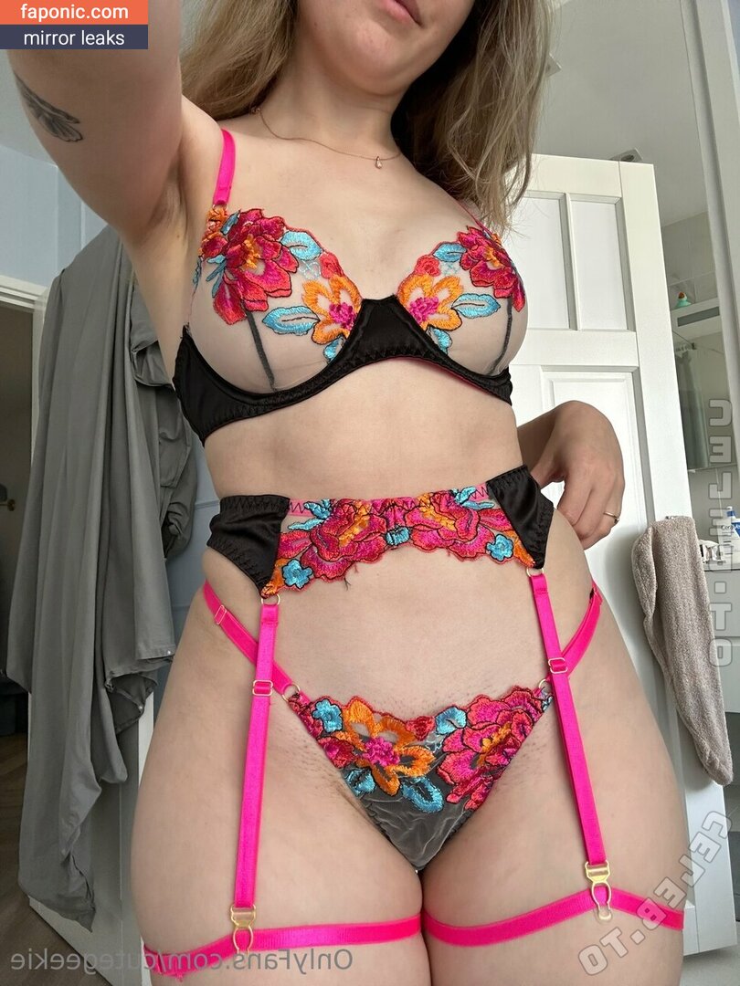 Cutegeekie, Cutelittlepearl, pearfixion Alastonvuodot OnlyFans Kuva #688