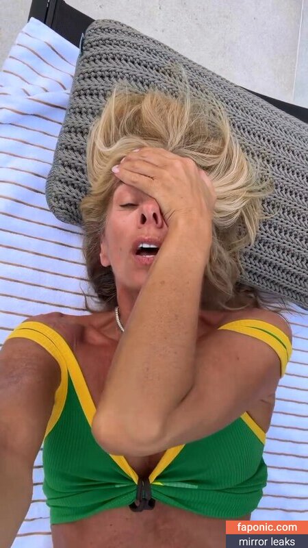 Adriane Galisteu, galisteuoficial Alastonvuodot  Kuva #331