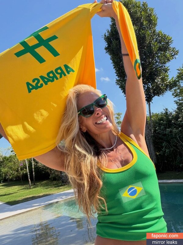 Adriane Galisteu, galisteuoficial Alastonvuodot  Kuva #335