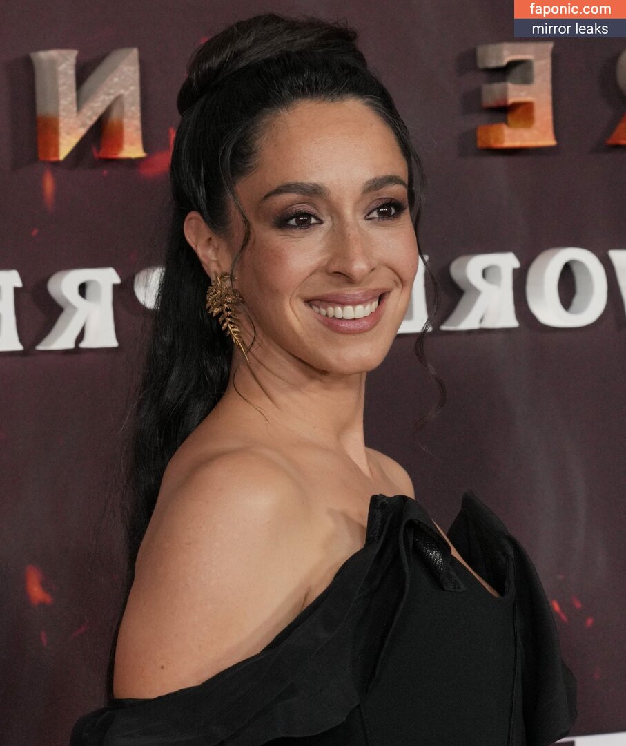 Oona Chaplin, https:, oonacc Alastonvuodot  Kuva #5